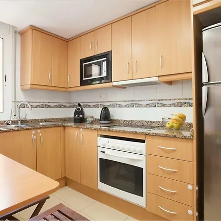 Barcelona Fira & Camp Nou Stadium Apartment *